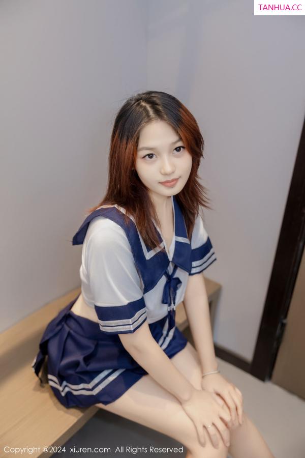   [XiuRen]高清写真图 2024.08.20 No.9037 吴婷婉 新人美腿第11张图片